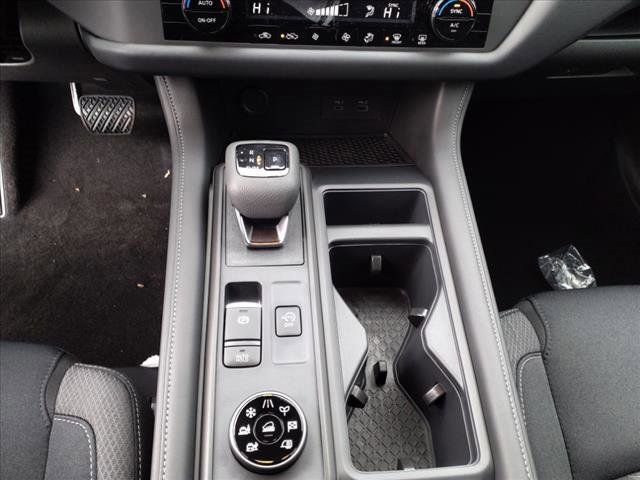 New 2025 Nissan Pathfinder S image 15