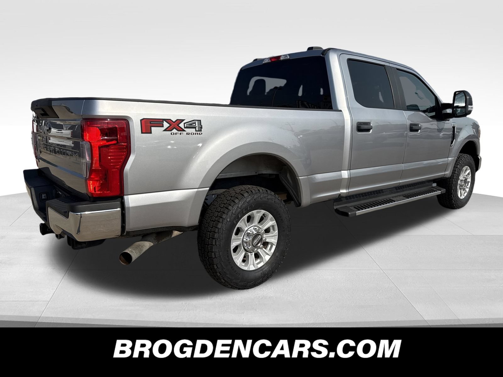 Used 2020 Ford F250 XL w/ STX Appearance Package AWD/4WD image 3