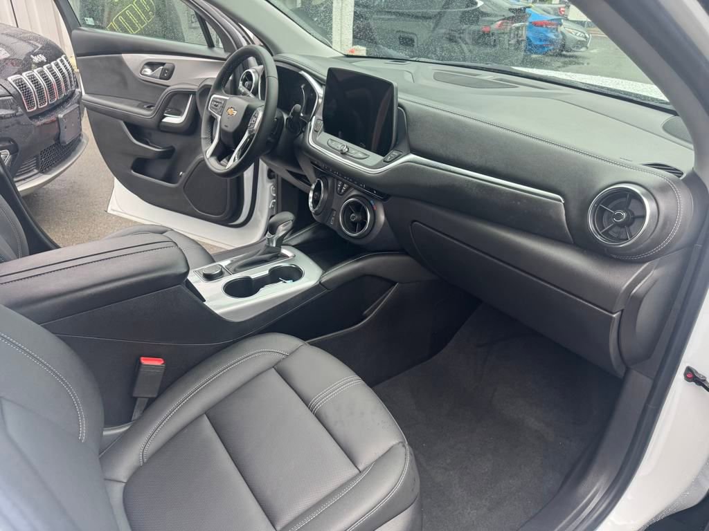 Used 2024 Chevrolet Blazer LT image 13