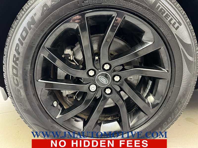 Used 2019 Land Rover Discovery Sport HSE image 9