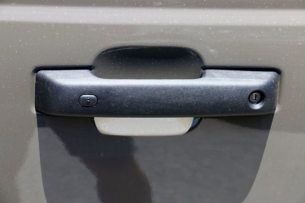 New 2025 Ford Bronco Big Bend w/ Black Diamond Package image 10