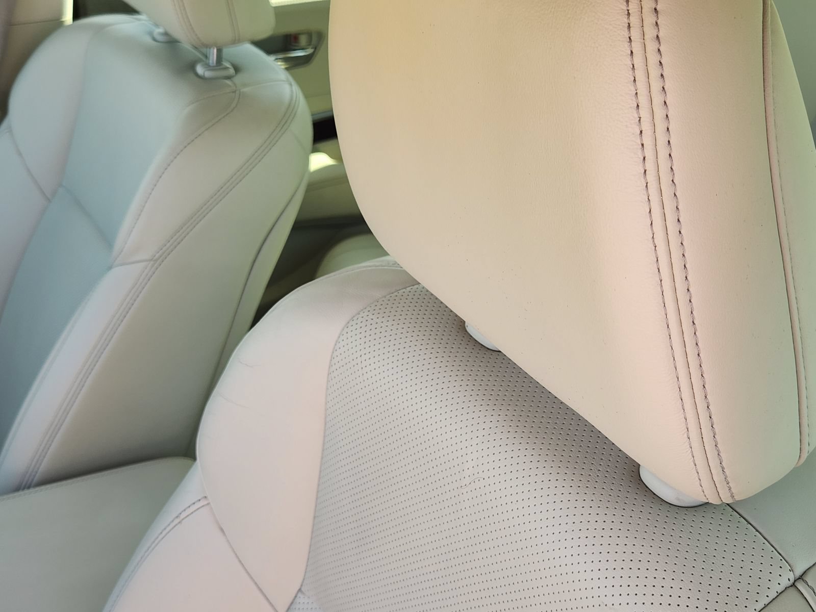 Used 2014 Acura RLX w/ Technology Package FWD image 18