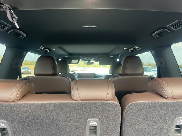 New 2025 Nissan Armada Platinum Reserve image 29