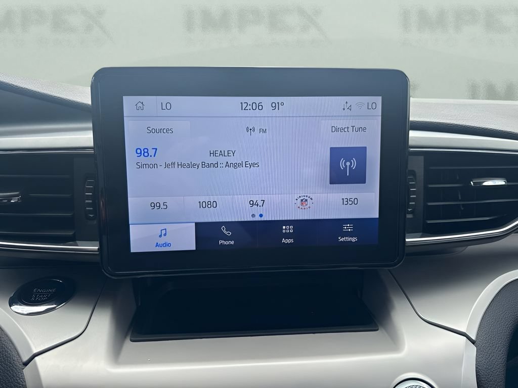 Used 2023 Ford Explorer XLT w/ Equipment Group 202A AWD/4WD image 13