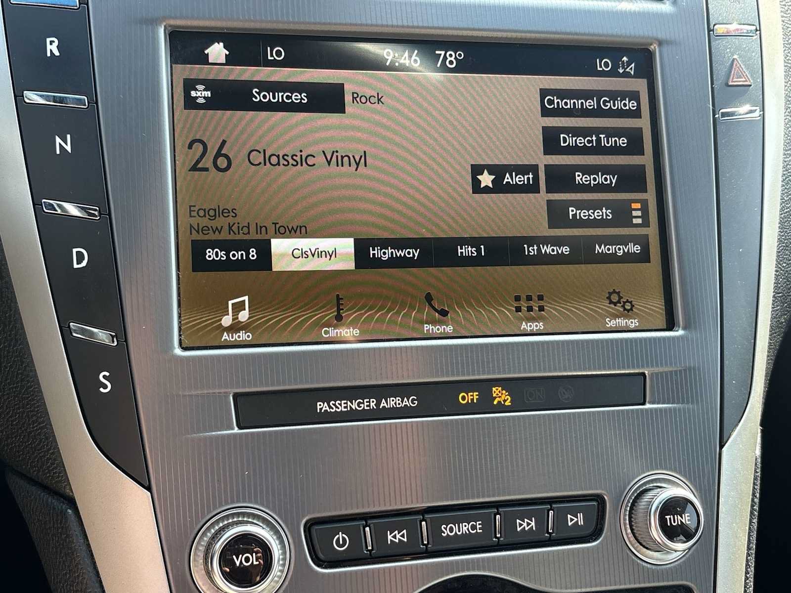 Used 2019 Lincoln MKZ Premiere FWD image 13