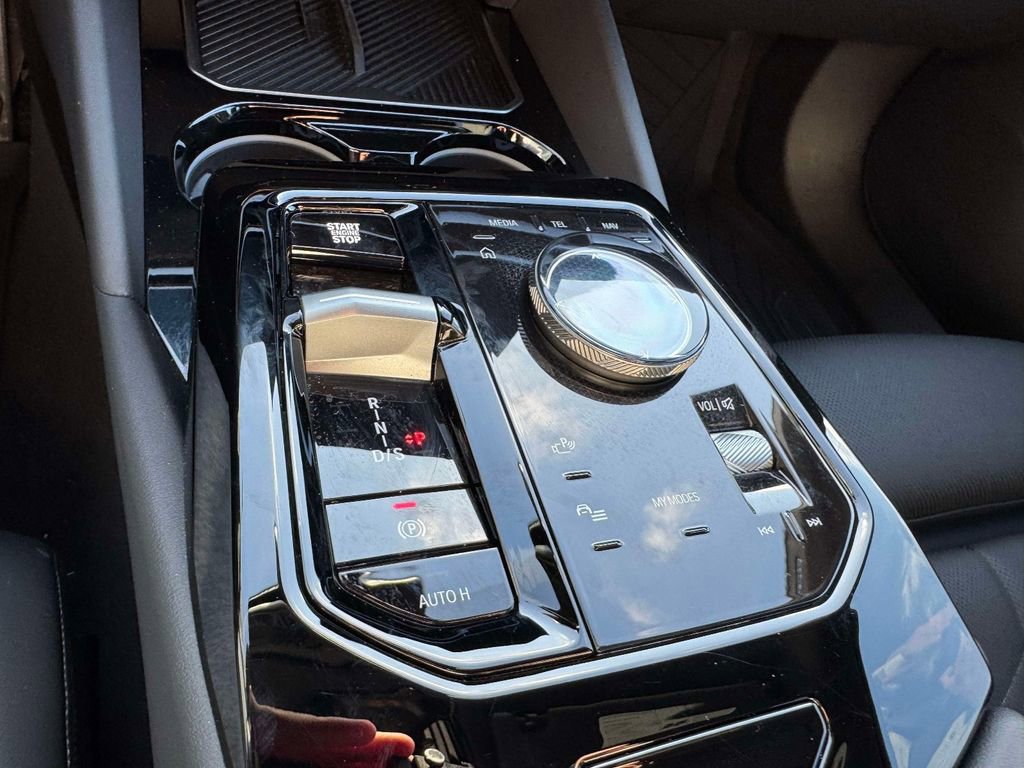 New 2026 BMW 530i xDrive w/ M Sport Package image 15