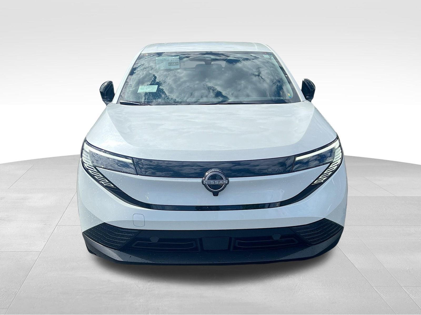 New 2026 Nissan Leaf image 2
