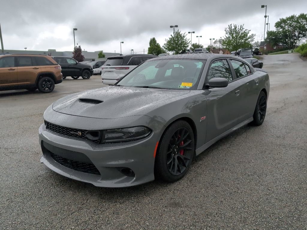 Used 2019 Dodge Charger Scat Pack w/ Dynamics Package RWD image 3