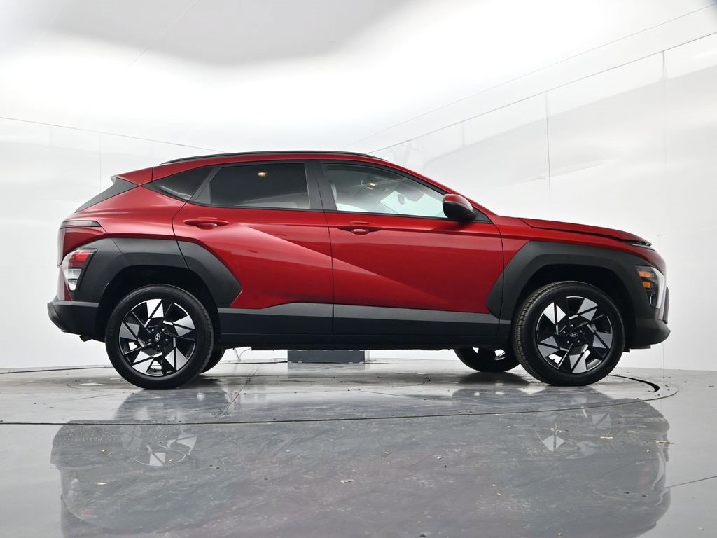 Used 2025 Hyundai Kona SEL image 48