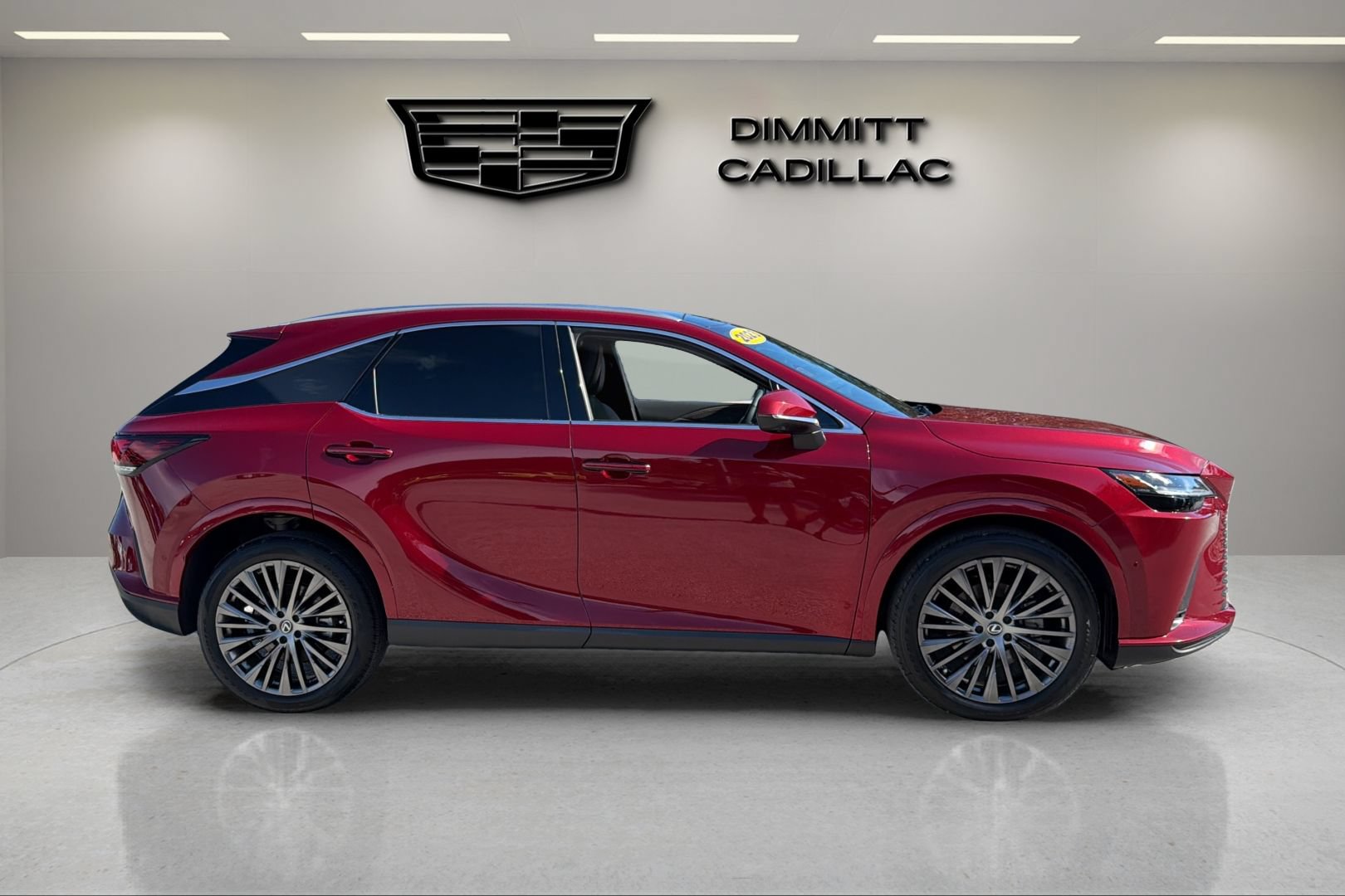 Used 2023 Lexus RX 350 FWD w/ Accessory Package image 6