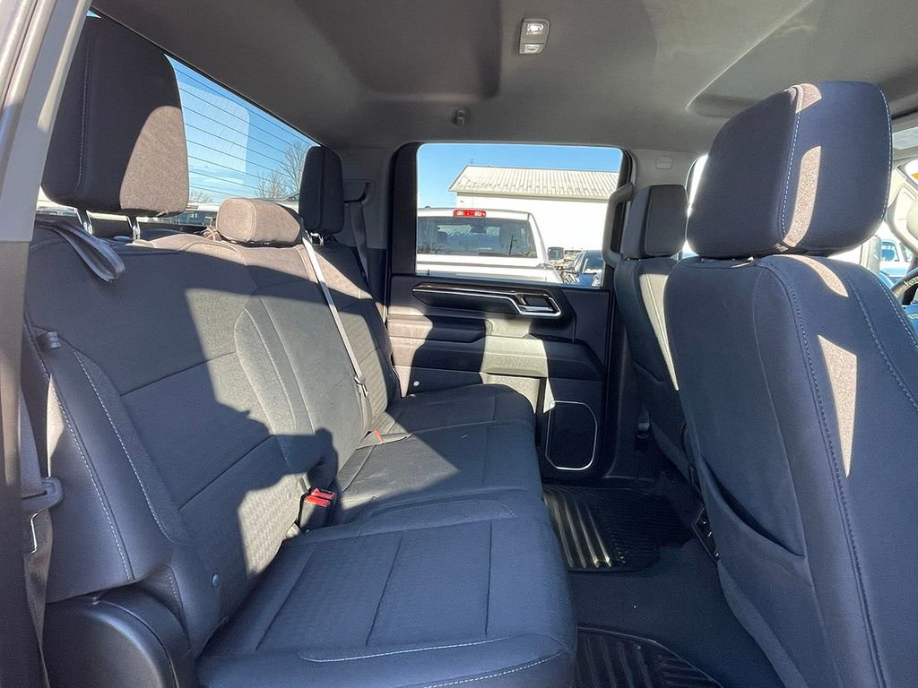 Used 2024 Chevrolet Silverado 2500 LT image 17