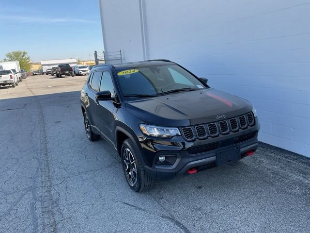 Used 2024 Jeep Compass Trailhawk