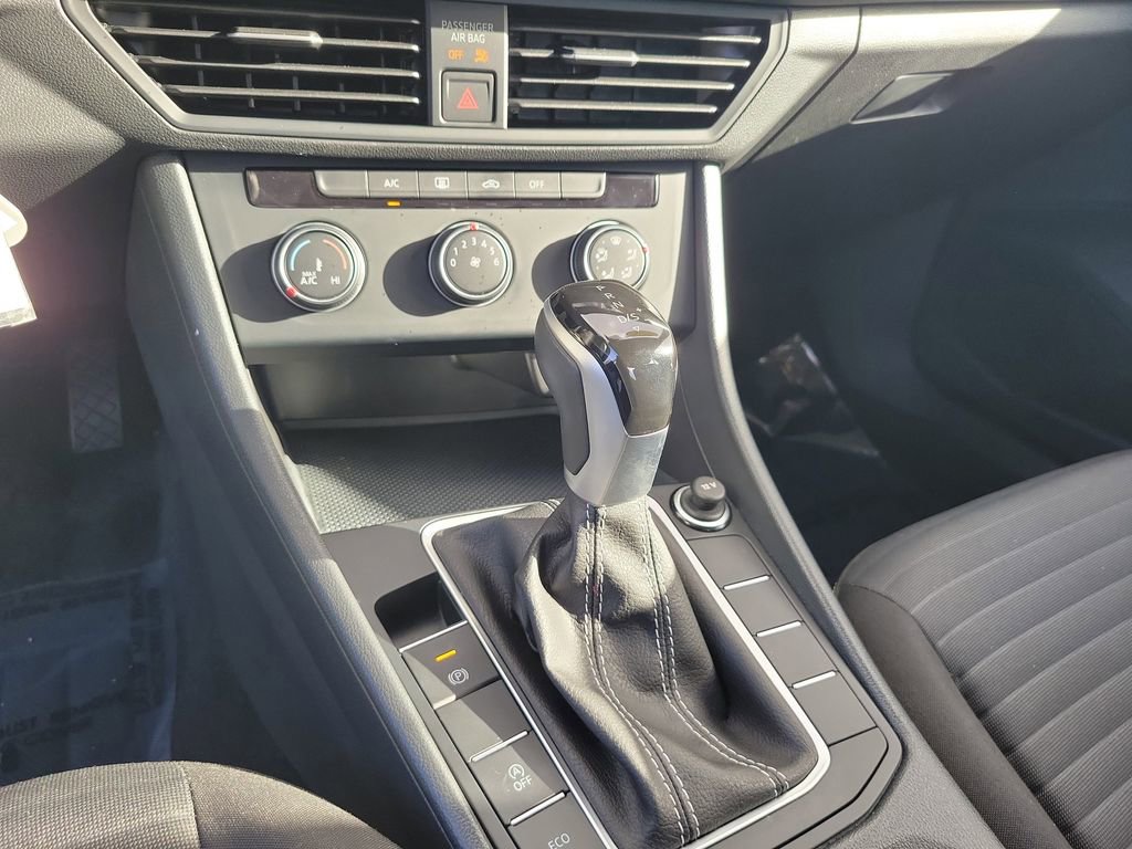 Used 2024 Volkswagen Jetta S image 22