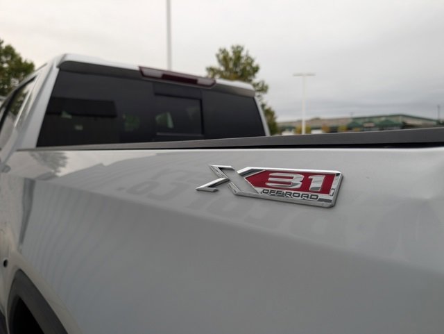 Used 2020 GMC Sierra 1500 SLT w/ SLT Premium Plus Package image 26