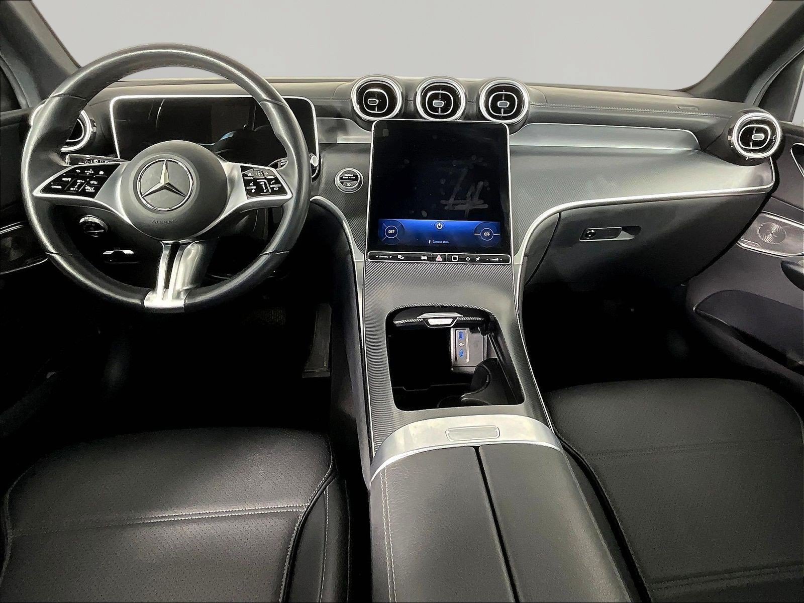 Used 2024 Mercedes-Benz GLC 300 4MATIC image 7