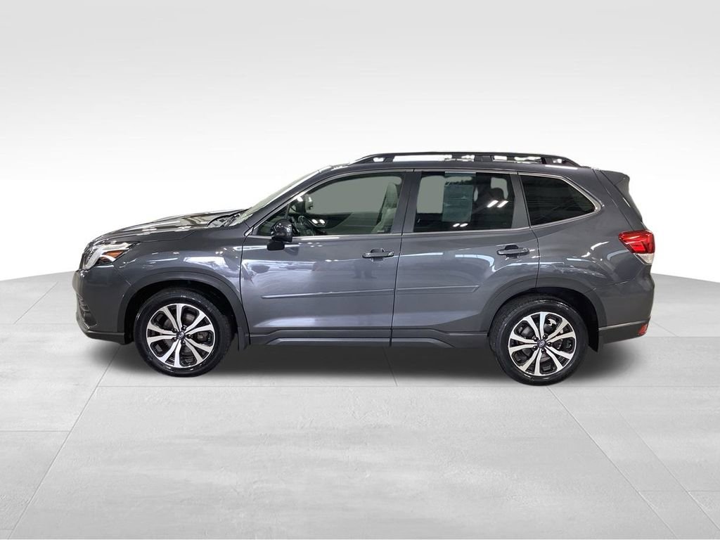 Used 2022 Subaru Forester Limited image 10