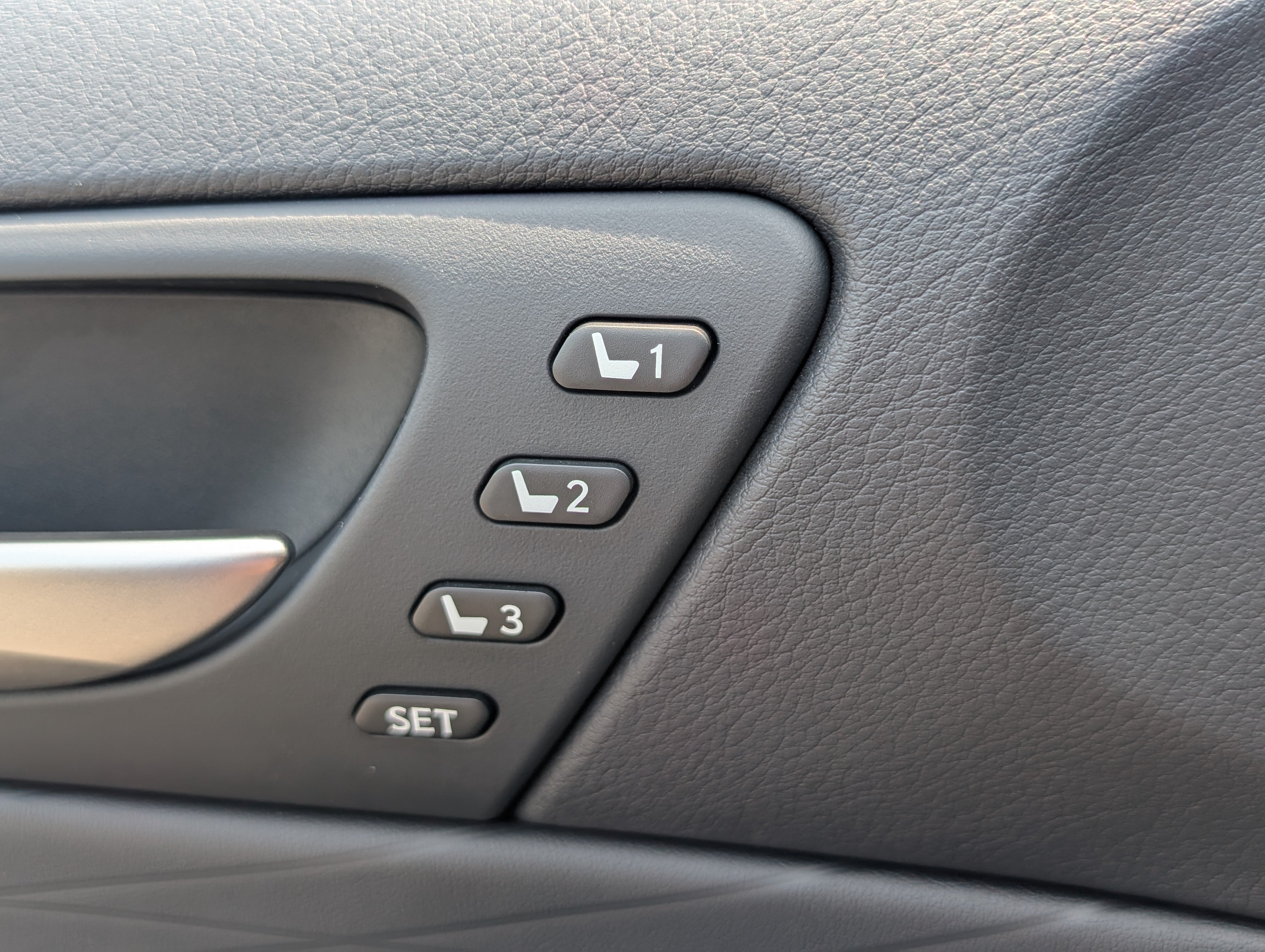 Used 2022 Lexus IS 300 AWD w/ Premium Package image 20