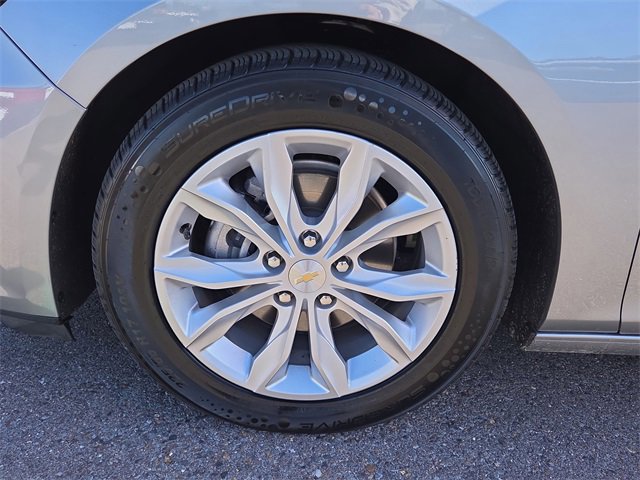 Used 2024 Chevrolet Malibu LT image 9