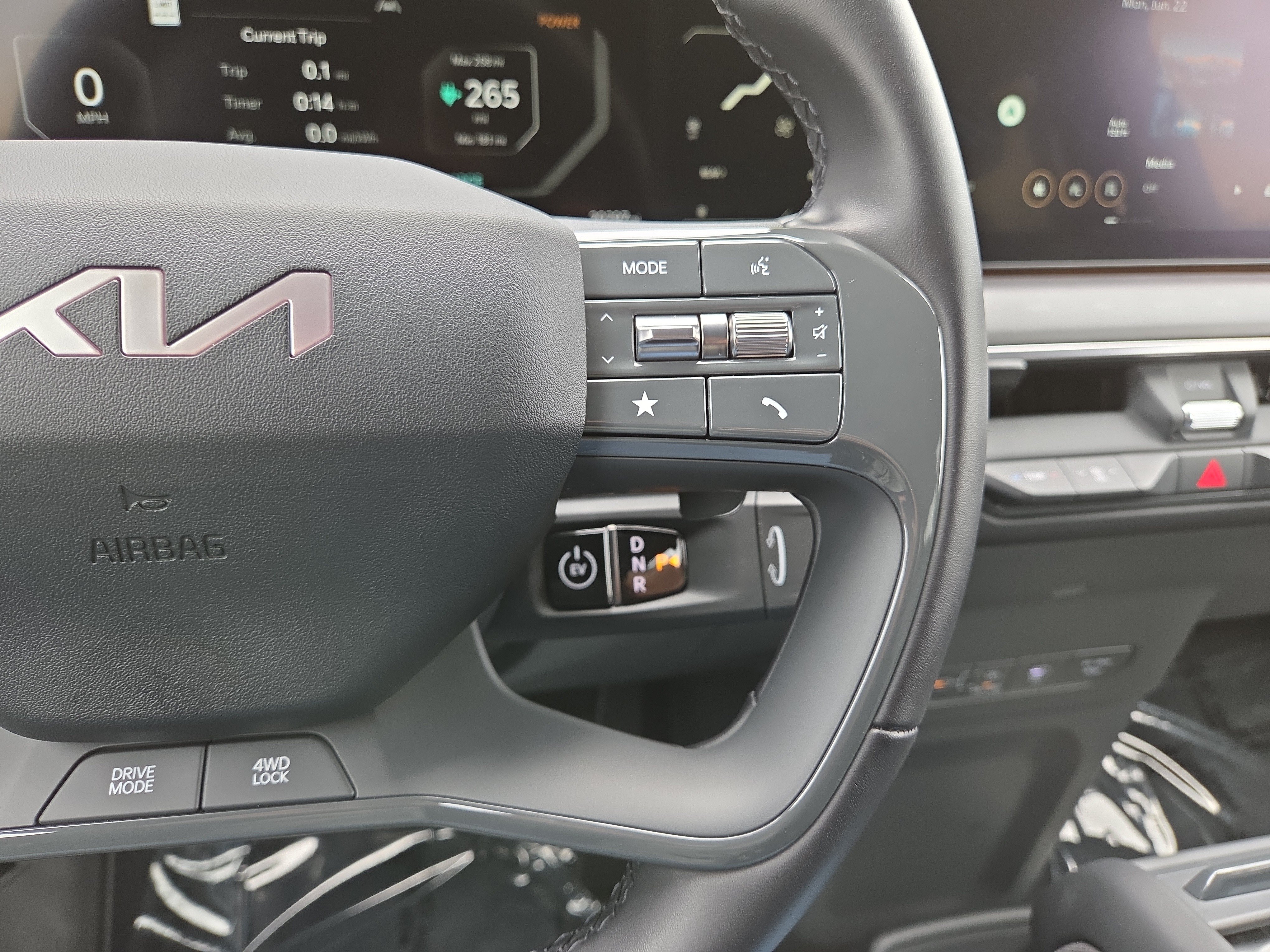 Certified 2024 Kia EV9 Land AWD/4WD image 17