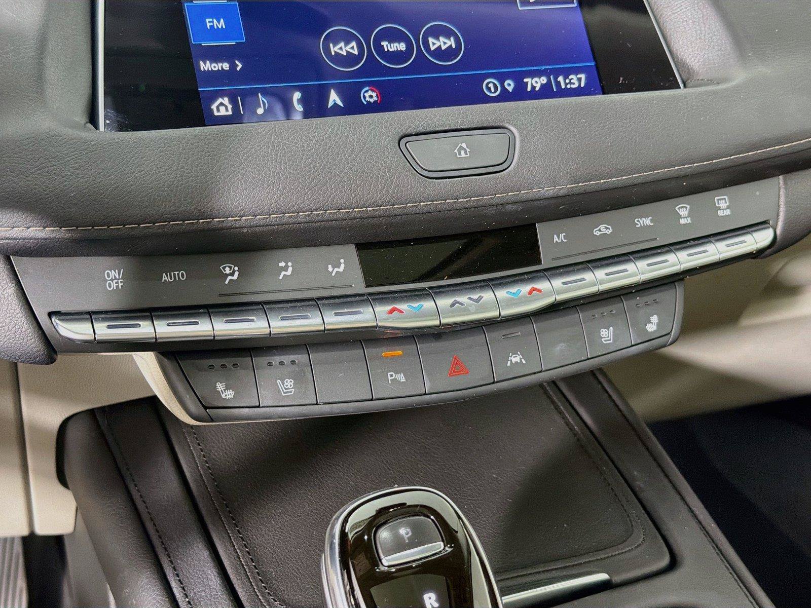 Used 2022 Cadillac XT4 Premium Luxury w/ Driver Assist Package AWD/4WD image 21