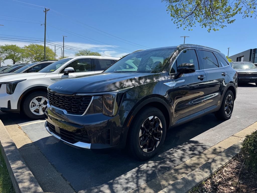 Certified 2025 Kia Sorento S image 9