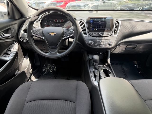 Used 2024 Chevrolet Malibu LS FWD image 13