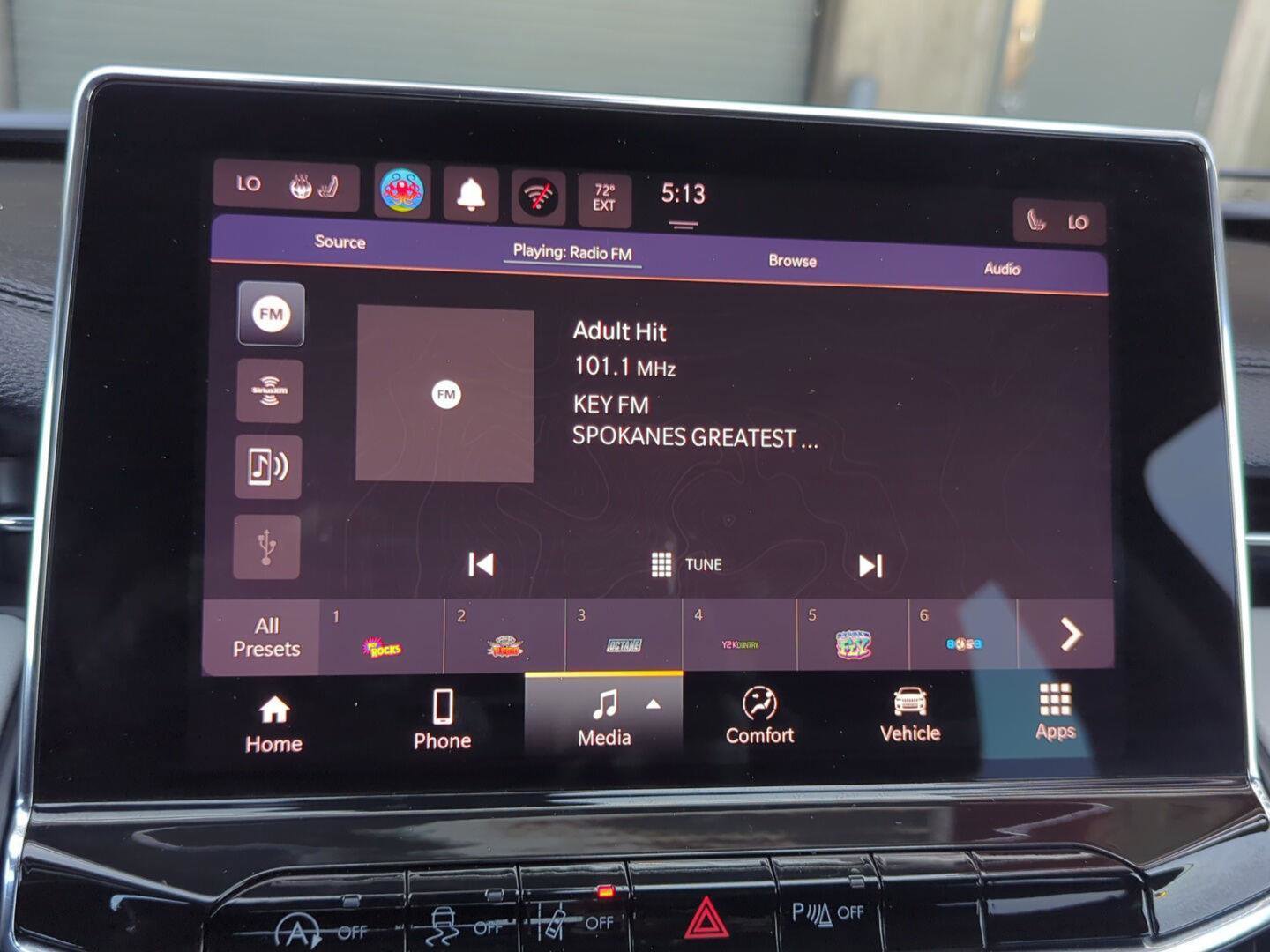 Used 2022 Jeep Compass Limited w/ Sun and Sound Group image 22