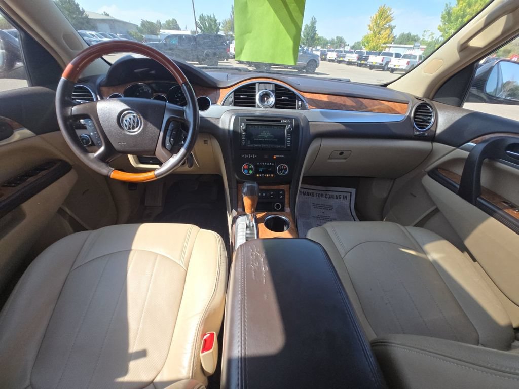 Used 2008 Buick Enclave CXL w/ Entertainment Package #3 FWD image 27