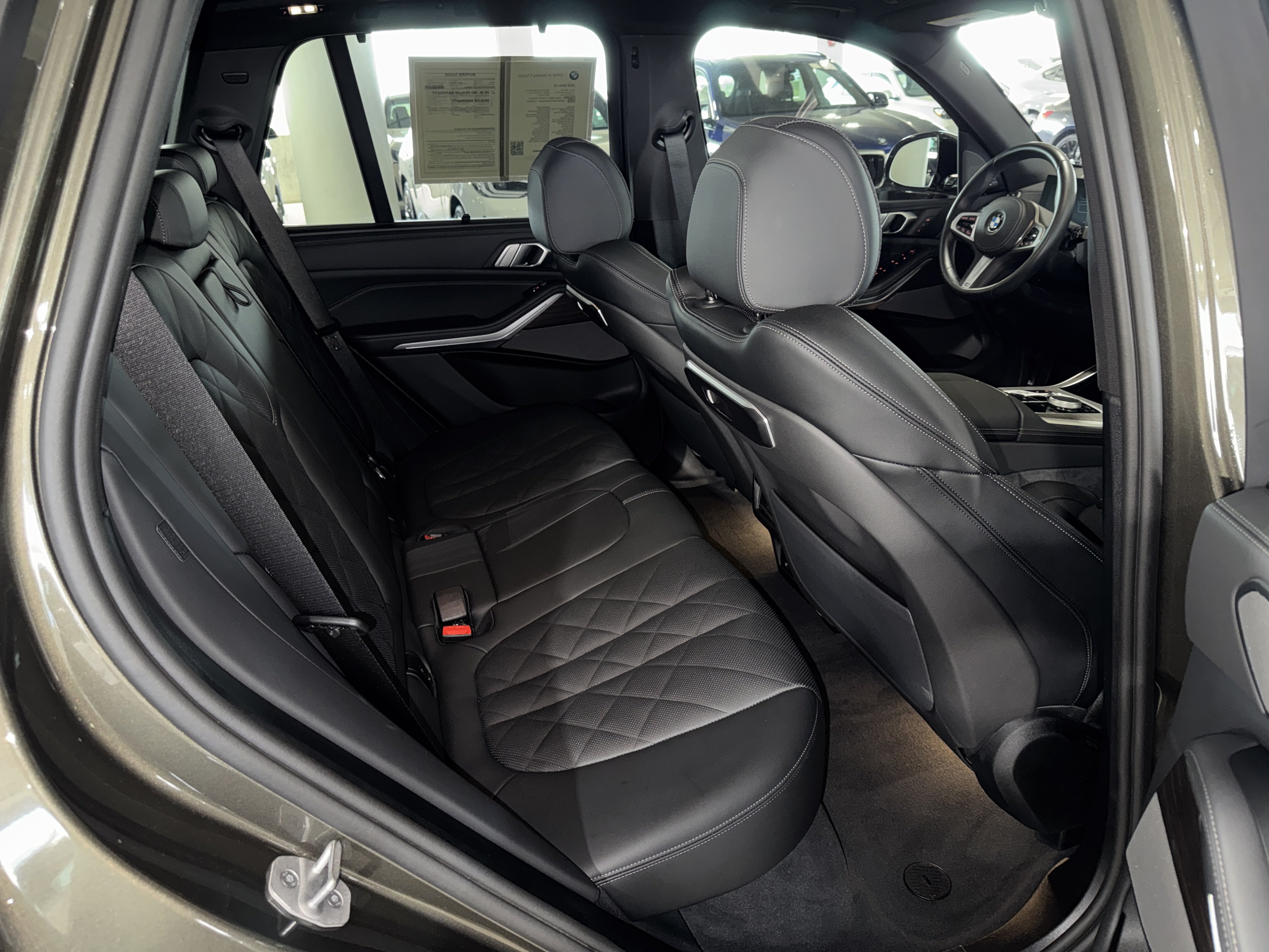 Used 2026 BMW X5 sDrive40i w/ M Sport Package RWD image 12