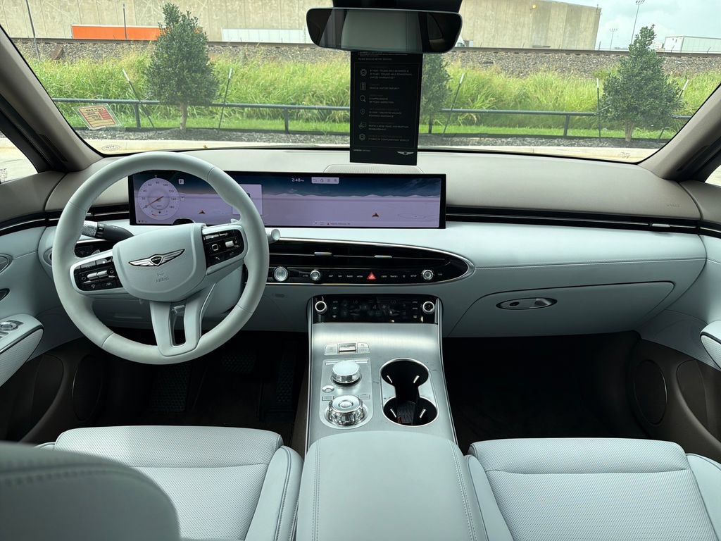 Certified 2026 Genesis GV70 2.5T Advanced AWD/4WD image 12