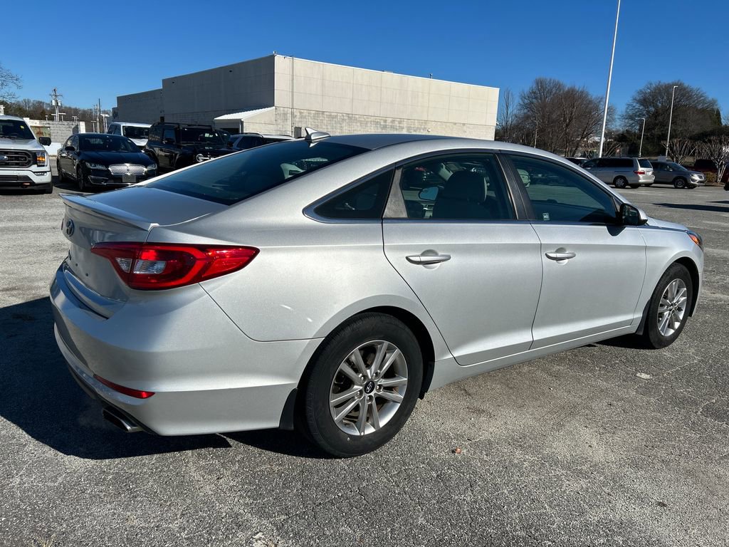 Used 2017 Hyundai Sonata SE image 6