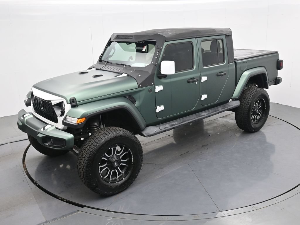 Used 2023 Jeep Gladiator Sport AWD/4WD image 18