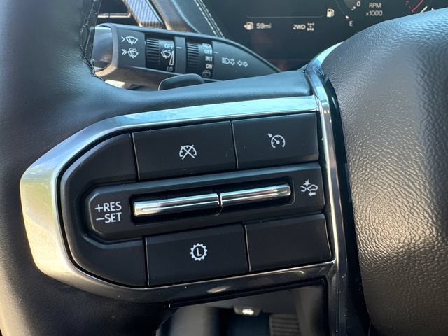 Used 2025 GMC Yukon Elevation w/ LPO, Elevation Black Package AWD/4WD image 27