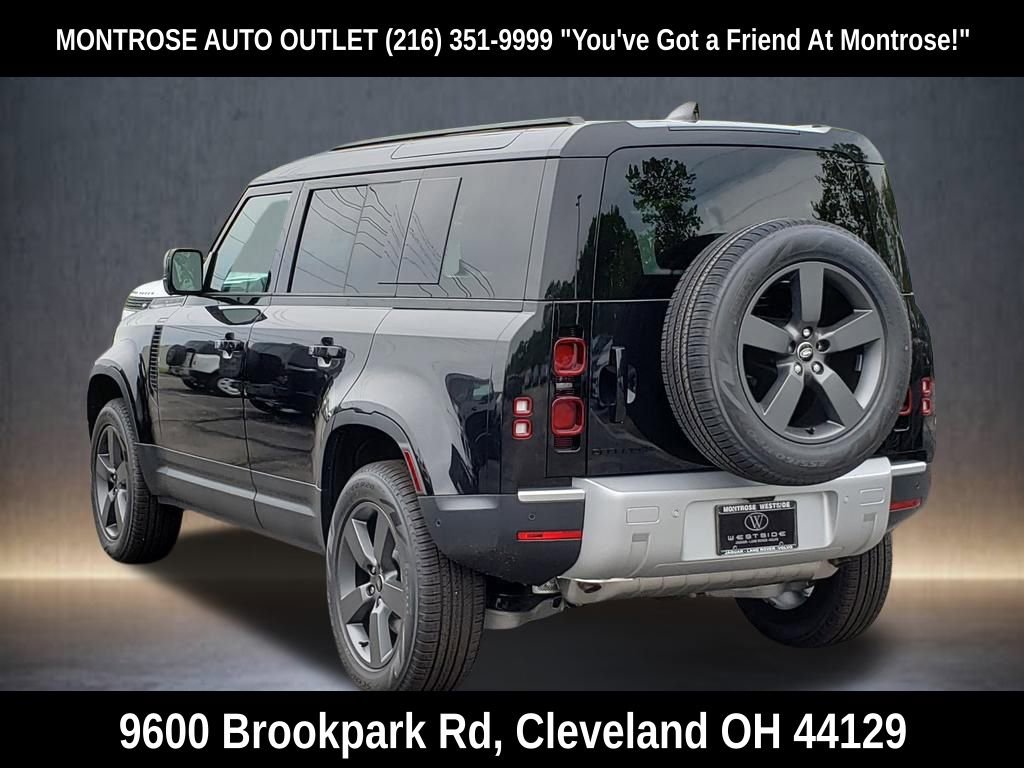 New 2025 Land Rover Defender 110 S image 3