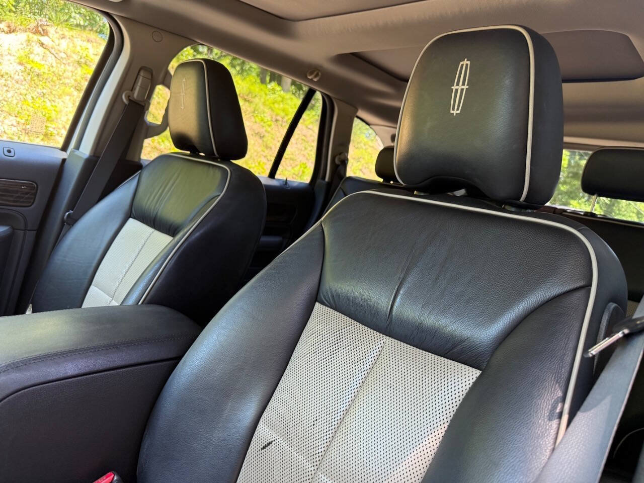 Used 2009 Lincoln MKX AWD image 14