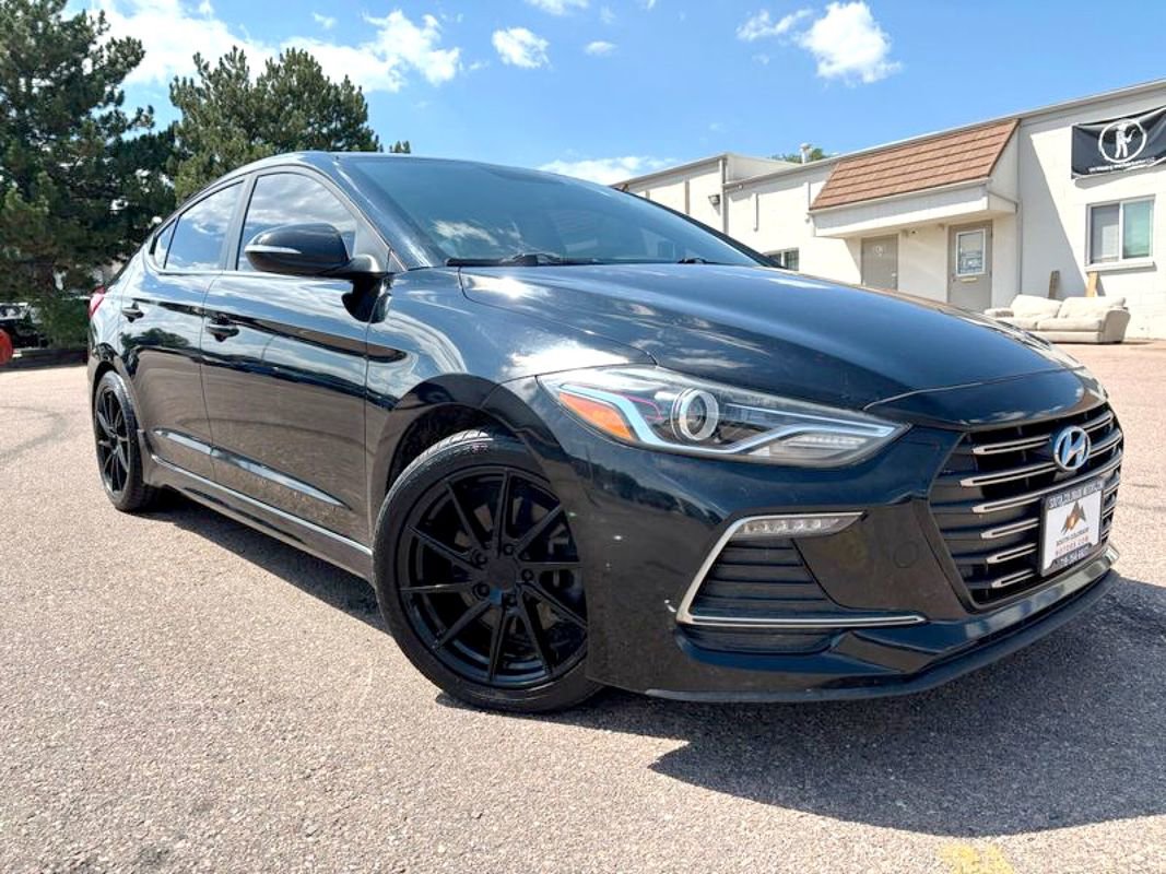 Used 2018 Hyundai Elantra Sport w/ Sport Premium Package 03