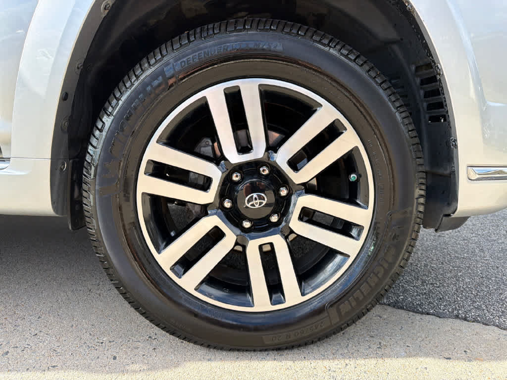 Used 2018 Toyota 4Runner Limited AWD/4WD image 12