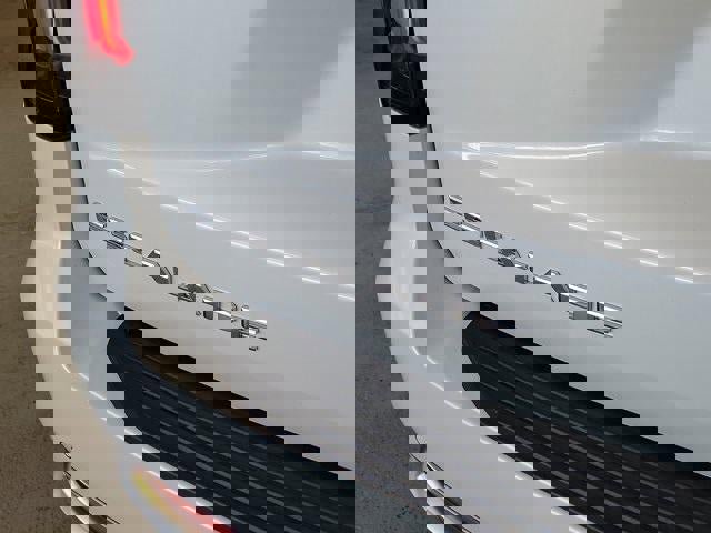 Certified 2024 Cadillac Escalade Premium Luxury Platinum image 8