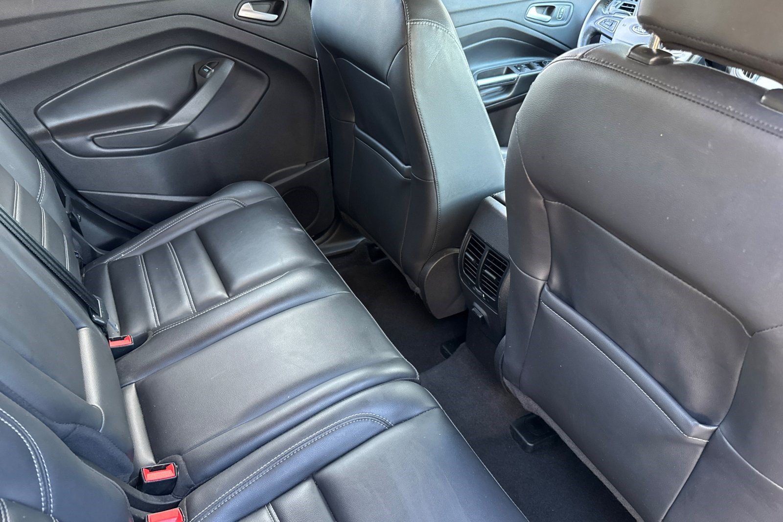 Used 2019 Ford Escape SEL FWD image 32