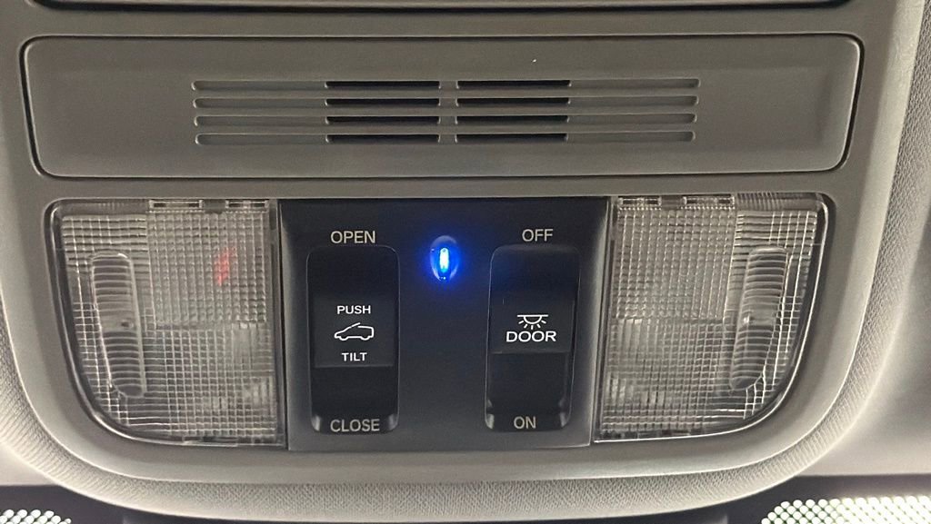 Used 2021 Honda Odyssey EX-L image 27