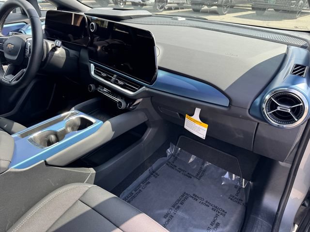 Used 2026 Chevrolet Equinox EV LT w/ Convenience Package II AWD/4WD image 5