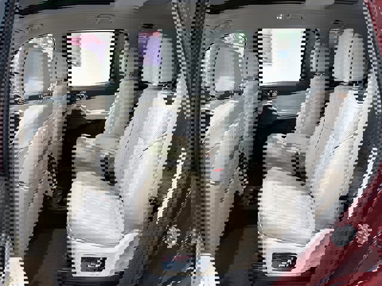 New 2026 BMW X7 xDrive40i image 46