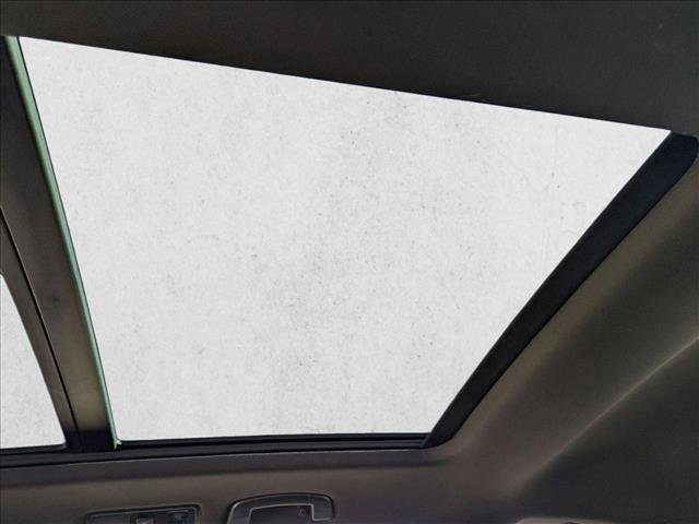 Used 2020 Volkswagen Tiguan SE R-Line image 19