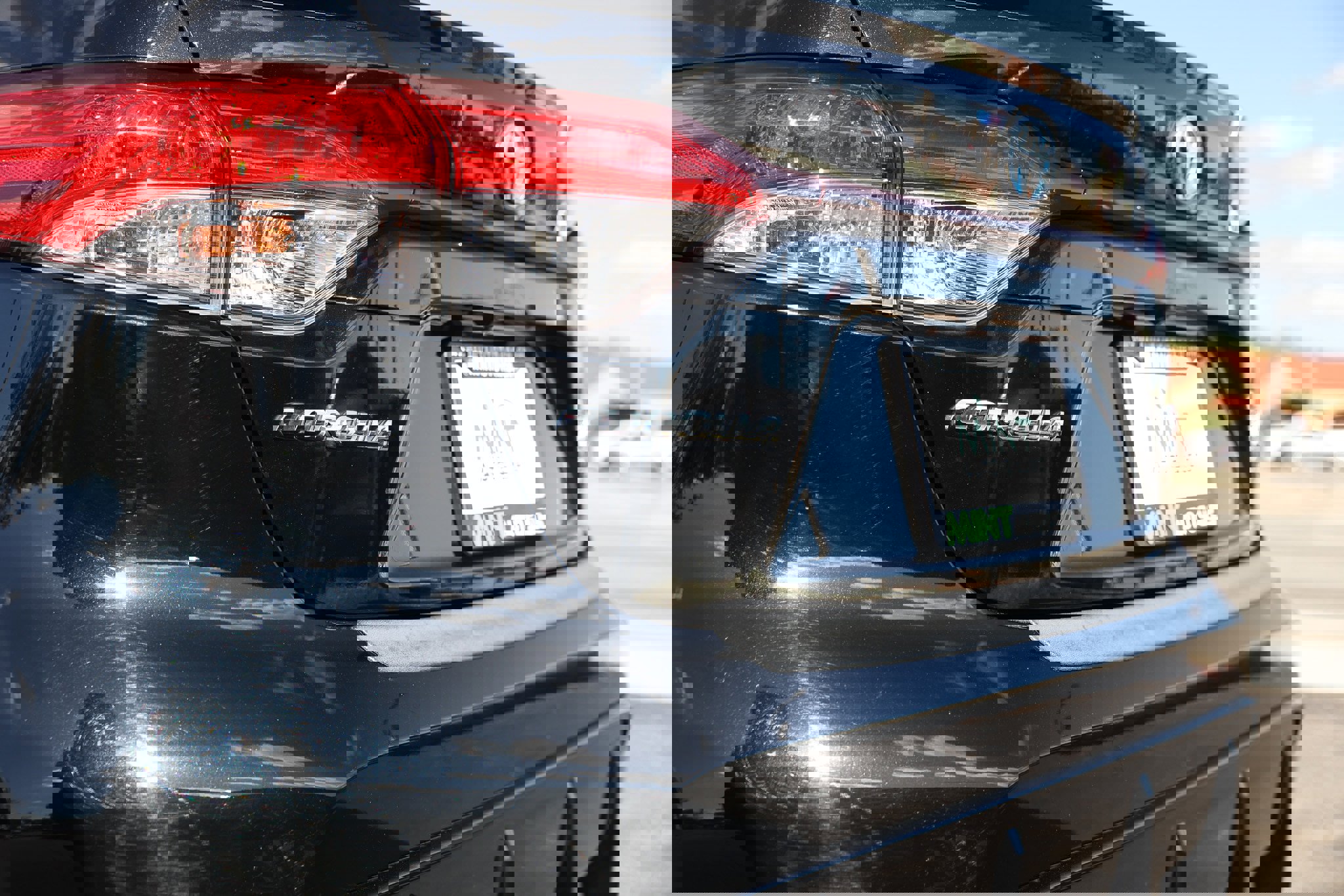 Used 2023 Toyota Corolla SE image 39