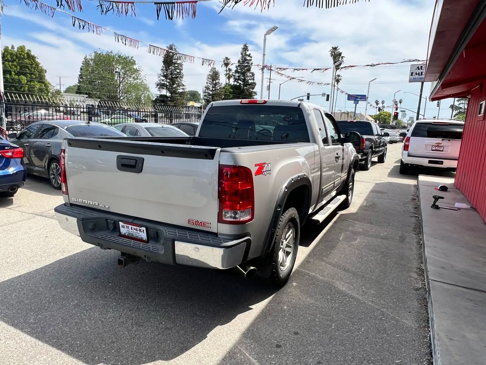 Used 2008 GMC Sierra 1500 SLE w/ SLE1 Preferred Package AWD/4WD image 7