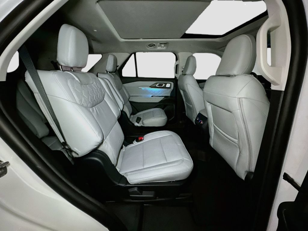 New 2026 Ford Explorer Platinum w/ LUX Leather Package AWD/4WD image 36