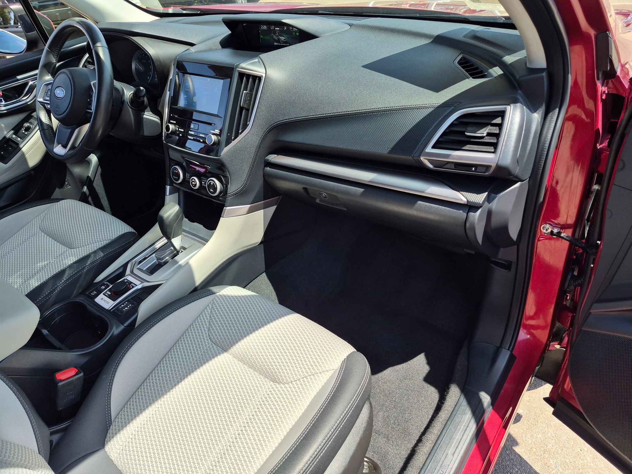 Used 2023 Subaru Forester Premium AWD/4WD image 39