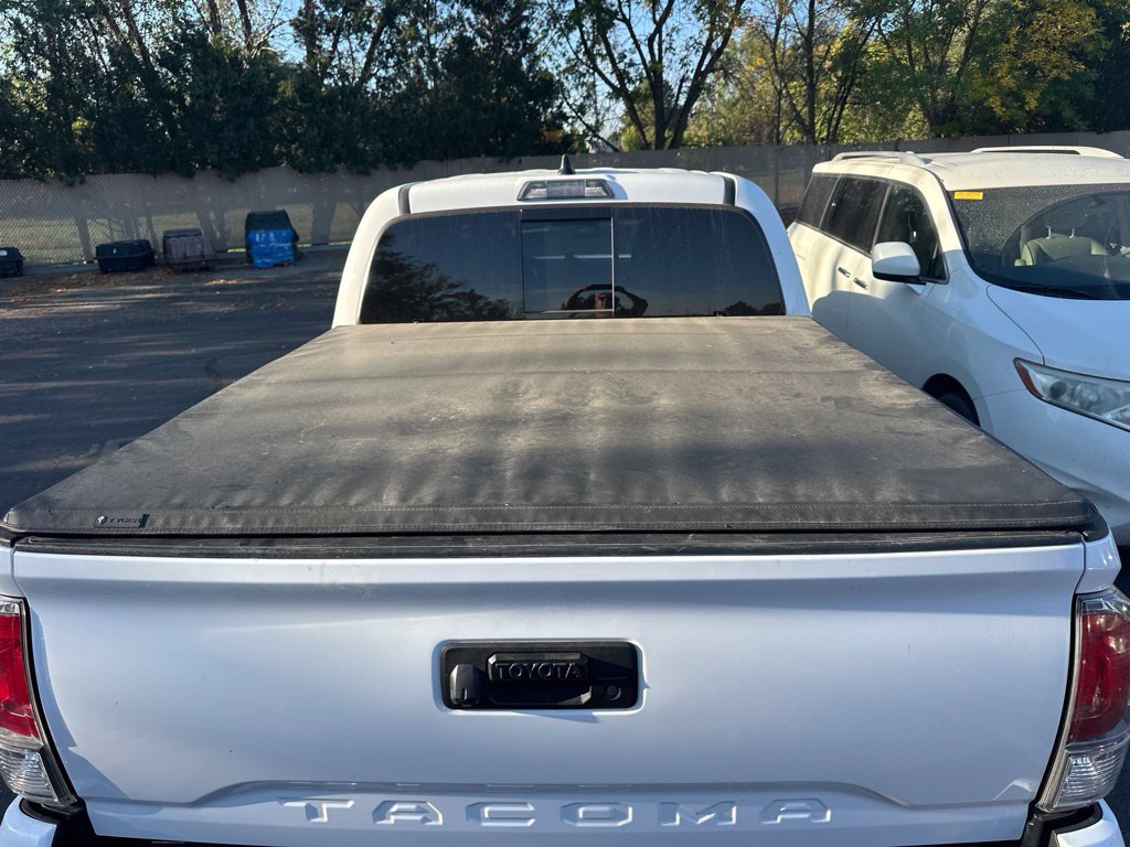 Used 2023 Toyota Tacoma TRD Off-Road w/ Technology Package AWD/4WD image 9
