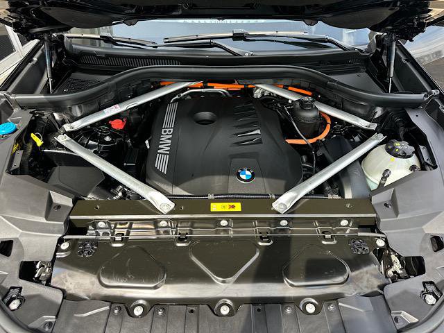 Certified 2024 BMW X5 xDrive50e w/ M Sport Package image 10