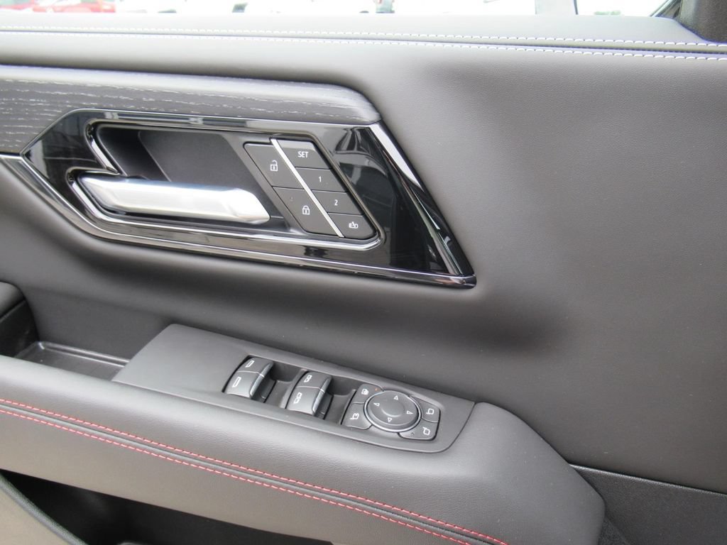 New 2026 GMC Yukon XL AT4 Ultimate AWD/4WD image 23